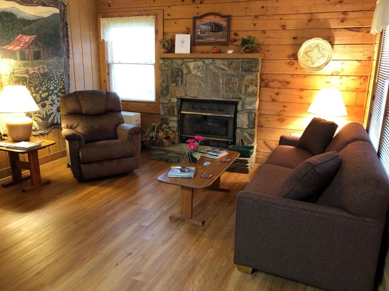 Misty Creek Log Cabins Мегги-Вэлли Экстерьер фото